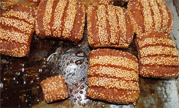 制作酥三刀过程批发油炸三刀制作