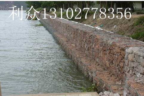 水库截流高锌石笼网箱 泥石流治理矽胶覆塑石笼网挡墙