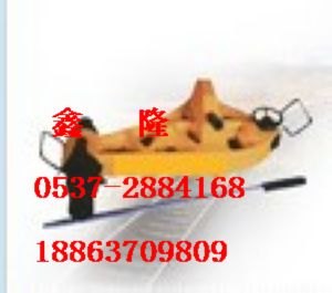 手动液压直轨机