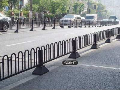 邢台道路栅栏供货及时 批发道路栅栏供求 邢台