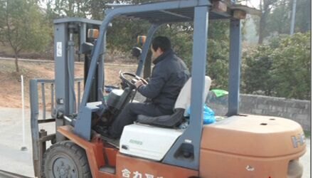 学叉车培训机构-浙江考叉车哪家好