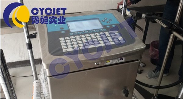 豫昶微字符喷码机在深圳线缆，热缩管生产工产应用得