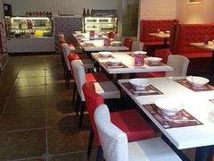 厦门泉州餐厅桌椅家具供应商哪家好：泉州餐厅家具供