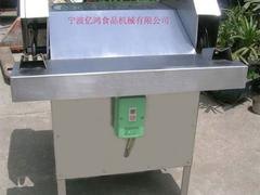 宁波专业的黄桃劈半机批售：劈桃机技术领先