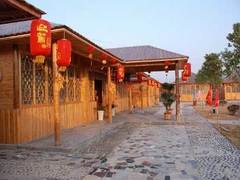 农庄木屋代理商，划算的农家乐木屋特供