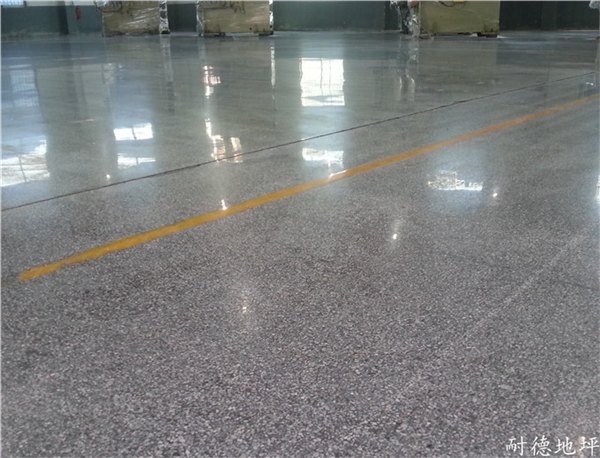 供应凤岗水磨石地面翻新｜密封水磨石地坪固化施工造