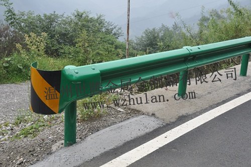 高速公路防撞镀锌护栏板 湖南波形护栏厂家 公路护栏板 护栏厂家