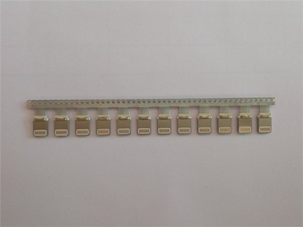 数据充电8P I5一体插头