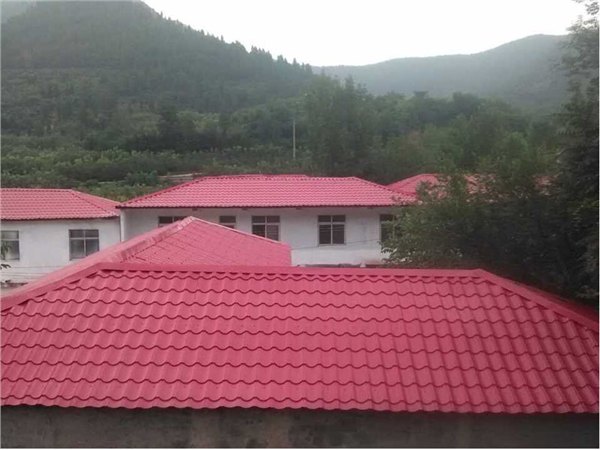 买性价比高的楼顶四面坡优选东城顺鑫——楼顶四面坡