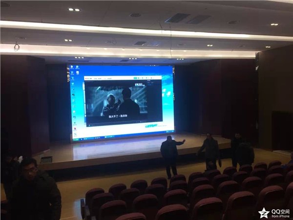 青岛led显示屏厂家制作，价格批发，供应山东各周