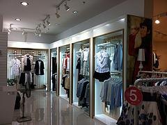 什么样的服装展柜一流 湖北服装展示柜