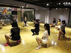 哪里有权威的成都爵士舞培训机构：成都女子爵士舞