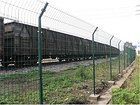 供应鑫宇海护栏网厂销量好的双边丝护栏网：双边丝护