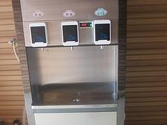 西安哪里可以买到品牌好的不锈钢柜式一体直饮水机 