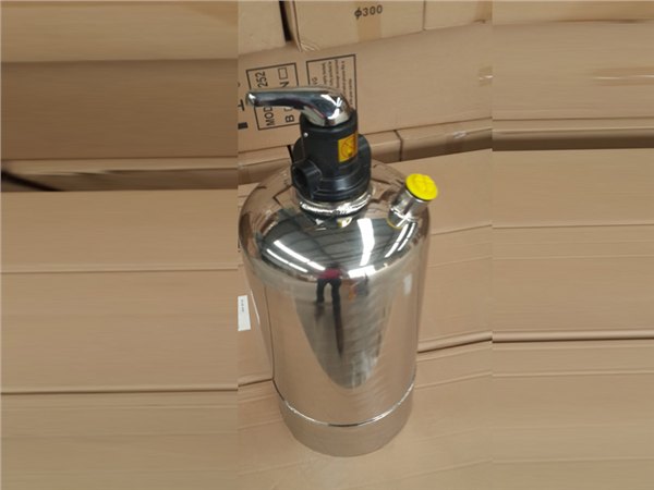 济南水处理配件——济南哪里有卖耐用的不锈钢罐