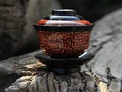 夔龙纹盖碗市场价格：桂林夔龙纹盖碗