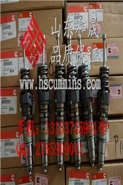 铣刨机康明斯发动机配件QSX15喷油器4062569