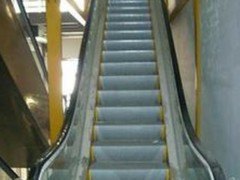 青岛电梯回收公司。。黄岛废旧电梯回收。。银河物资