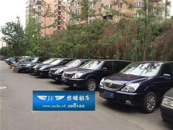 成都红牌楼附近租商务车Y成都红星美凯龙周边租迈腾