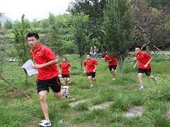 凝聚力拓展提供一流的定向运动的出现：莆田定向运动
