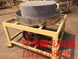 为客户讲述石磨面粉机设计原理及加工流程