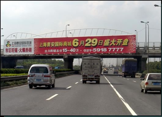 物超所值的跨桥牌当选飞人 济南单立柱