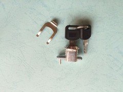 久品冠五金制品厂提供有品质的长片伸拉纱窗锁，产品