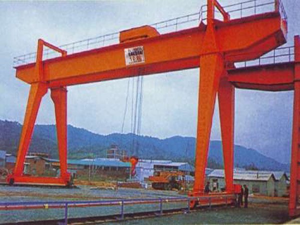出差好伴侣：湖北哪里有龙门吊厂家_门式起重机报价