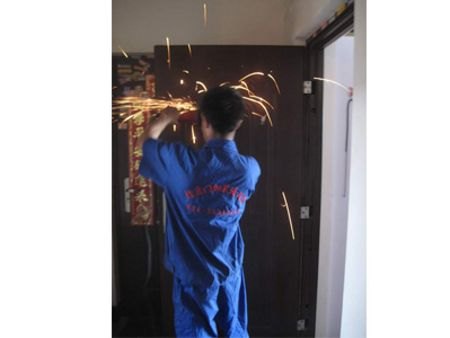 开年巨献】防盗门改装通风门哪家好？主选：防盗门改