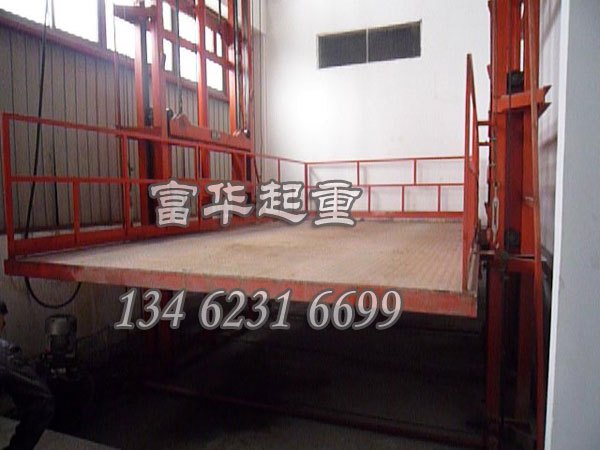 专业的链条导轨式升降货梯在哪买——鹤壁链条导轨式