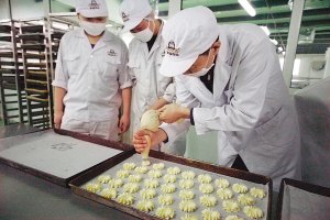 供应西式面点师培训班-烟台市波丝蒂