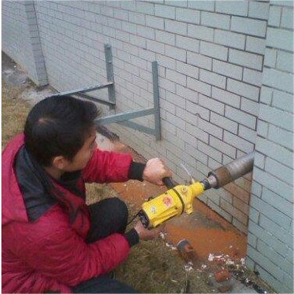 河东打眼钻孔/临沂志诚水暖安装
