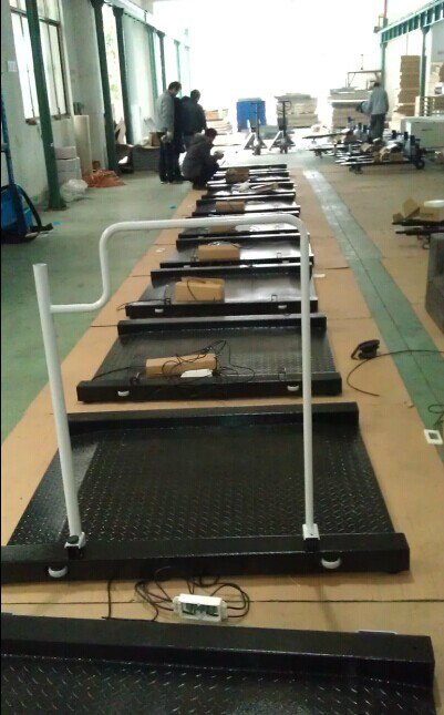 上海哪里有符合国家标准生产的200kg医疗轮椅秤，病人血透秤厂家