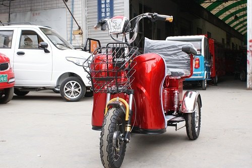 厂家供应方圆休闲电动车新款代步车小型电动三轮车