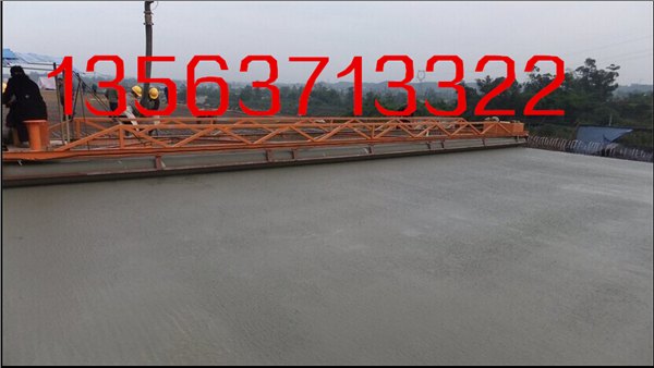 沥青路面摊铺机13米路面振平机行走震动梁混凝土道路振动梁