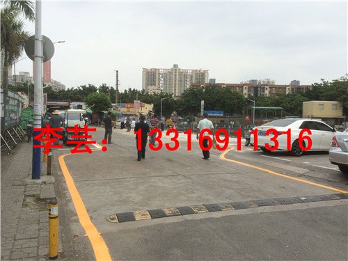 坪山停车场机器划线专业施工\寮步专业做停车场机器划线厂家