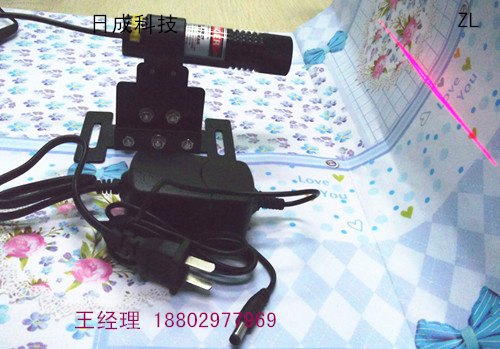 新型可定制一字激光器