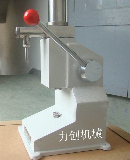 定量灌装机,单头液体灌装机,小型气动液体定量灌装机,小型手动液体灌装机