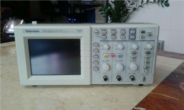 TDS2012C数字示波器