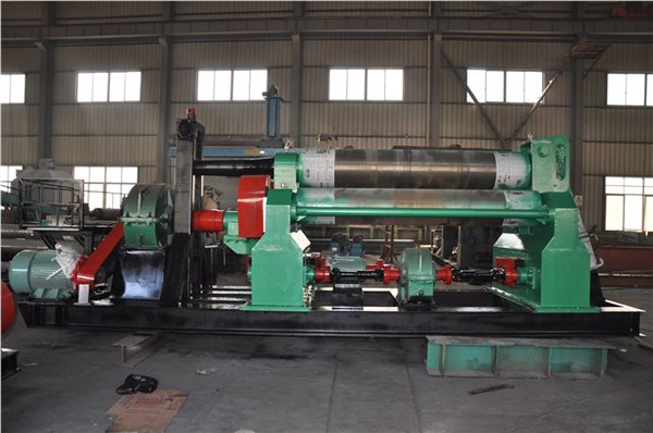 德力信FBZ30-2500超大型全自动三辊卷板机品质上乘