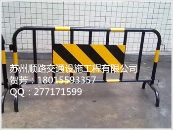 苏州钢制反光护栏厂家吴江道路护栏生产商张家港停车场安全护栏规格报价