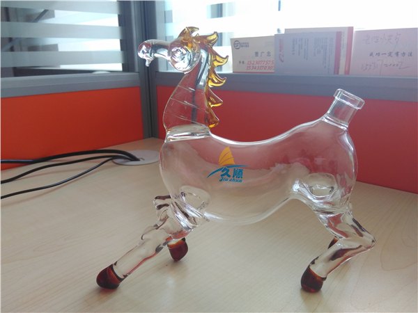 生肖马瓶动物玻璃工艺酒瓶小容量酒瓶玻璃瓶