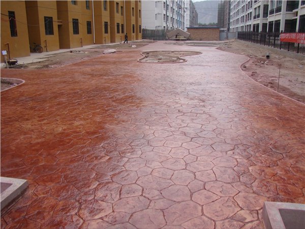 上海亚石彩坪供应内蒙古压花地坪压模施工厂家最新技术指导