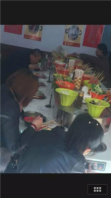 大量供应回转小火锅设备旋转小火锅设备餐饮业专用设备