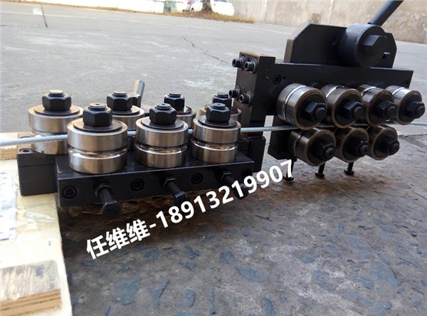 扁丝校直器矫直设备校直器价格