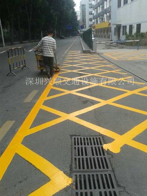 深圳热熔划线深圳热熔道路划线深圳热熔车位划线