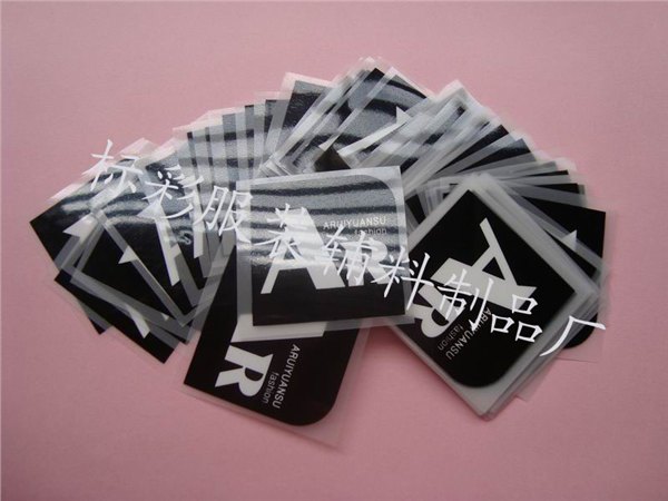 上海品牌服装热转印烫标logo胸标