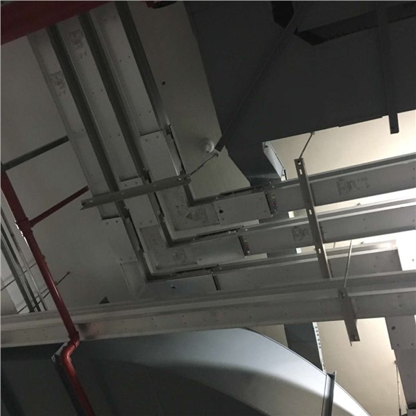 母线槽安装现场专业的安装团队技术支持