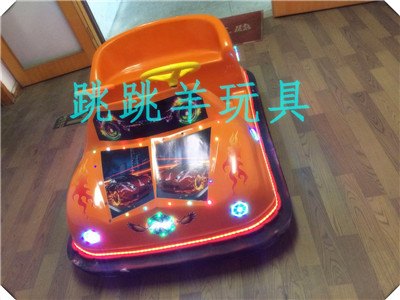 电瓶儿童碰碰车 广场电动碰碰车 公园游乐设施 厂家新款热销批发
