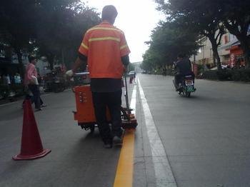 重庆马路专业标线漆，马路热熔标线划线公司